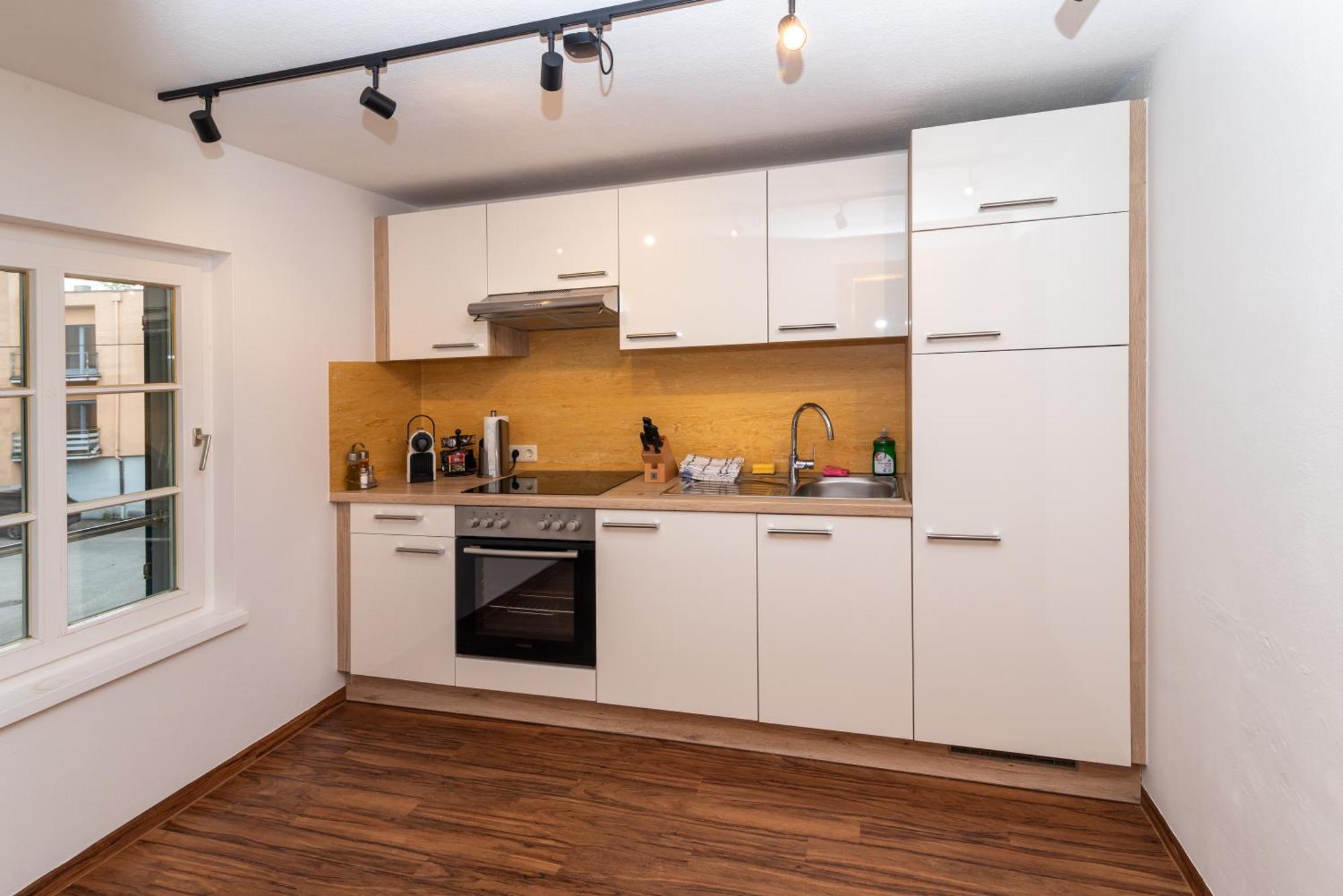 Crimson Cottage Apartments Dornbirn Exterior photo